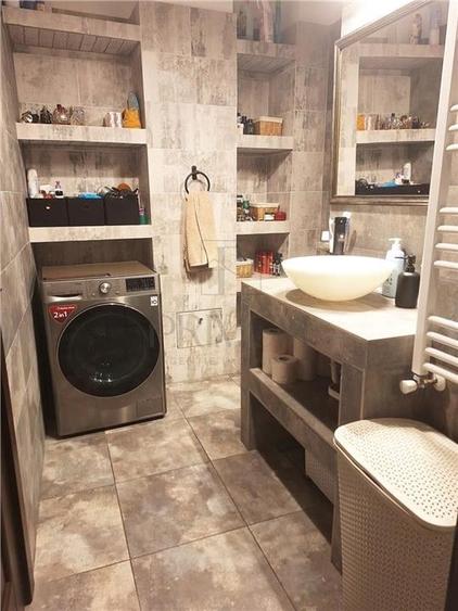 ULTRACENTRAL - 3 cam - Spatios - Decomandat - Terasa - Renovata - Etaj Intermedi - 15