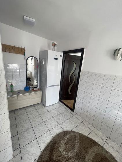 Inchiriez apartament 2 camere - 2