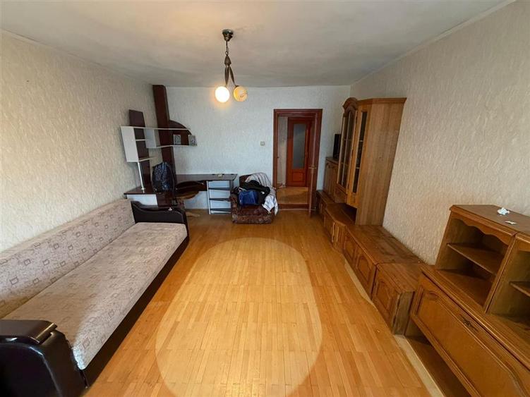 Apartament 4 camere, etaj 2 , Piata Moldovei , 87mp suprafata totala - 3