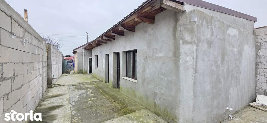 Medeea Casa cu 5 camere Teren 220 mp. ideal locuinta sau sediu firma ! - 1