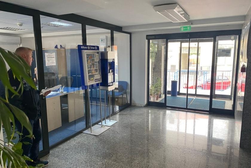 Spatiu comercial de inchiriat Strada Oltului 4 - 4