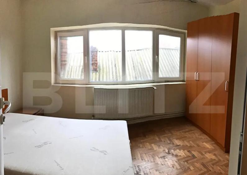 Casa de vanzare, 354 mp, zona Titu - 8