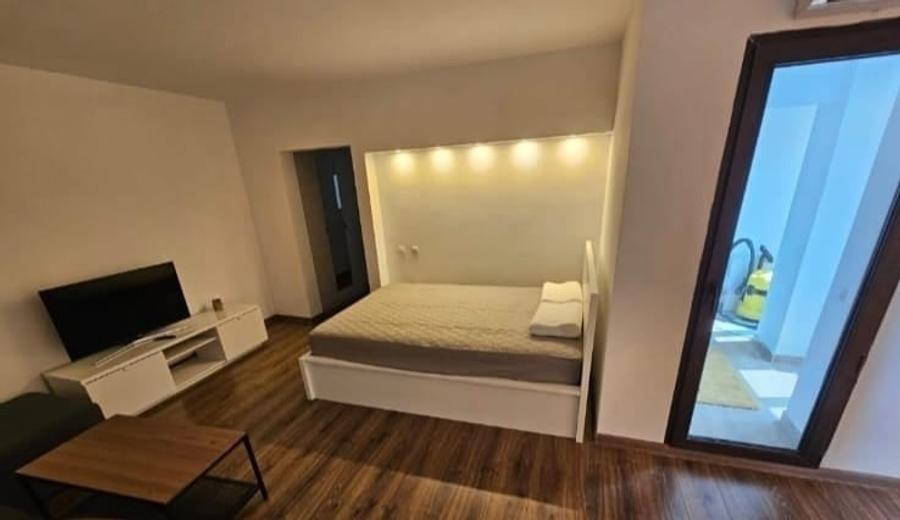 Garsoniera etaj 1, suprafata 43 mp, proaspat renovata - 1