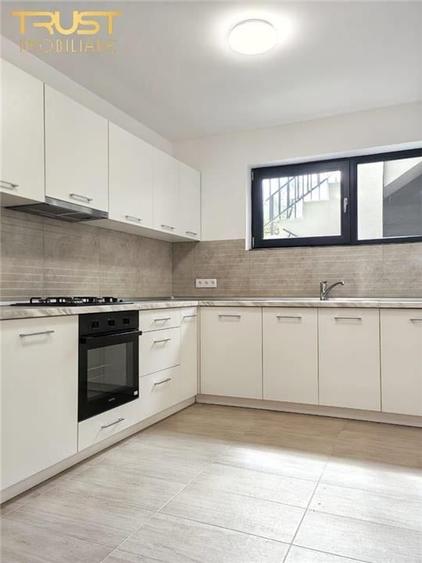 Birou | Cabinet |  I 125 Mp I Loc de parcare I Curte - 3