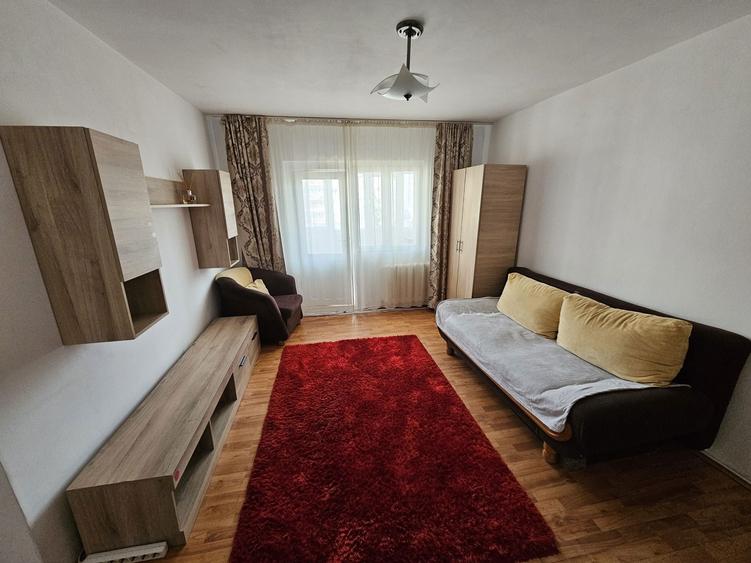 Inchiriez apartament 2 camere - 1