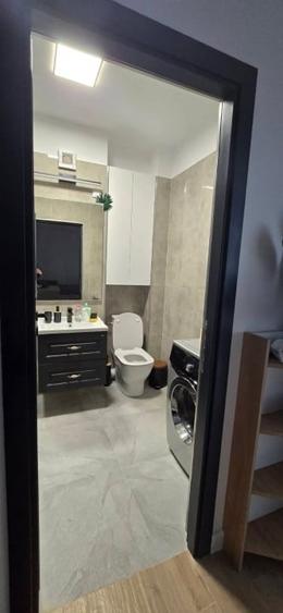 Garsoniera decomandata, 38 mp utili, balcon 7 mp, zona Calea Bucuresti - 7