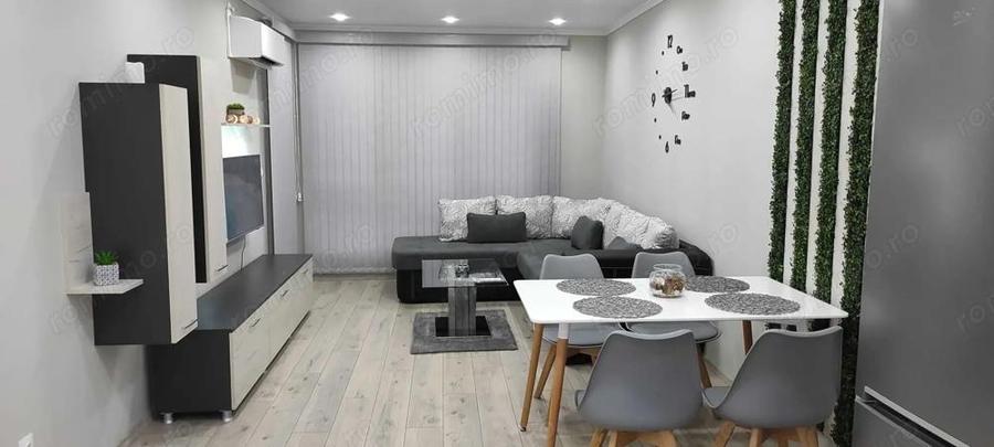 apartament de vanzare cu 2 camere decomandat, amplasat in zona Titan aproape de metrou - 1