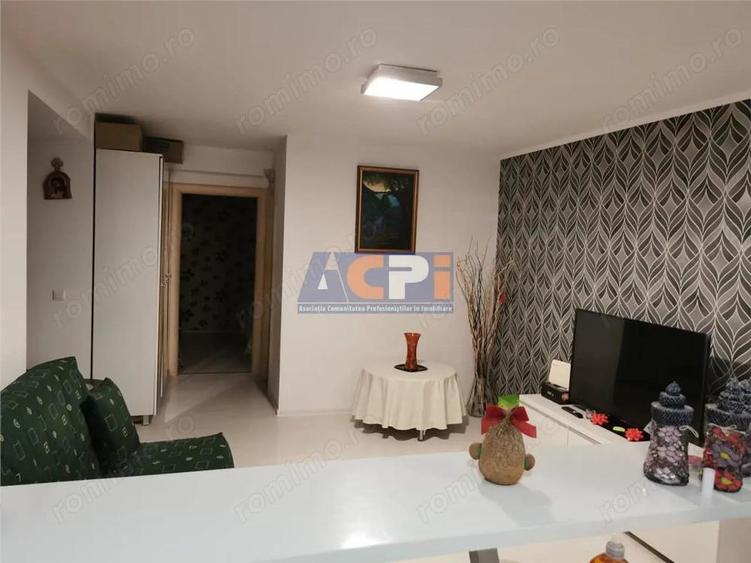 De vanzare apartament doua camere Metrou Romana - 3