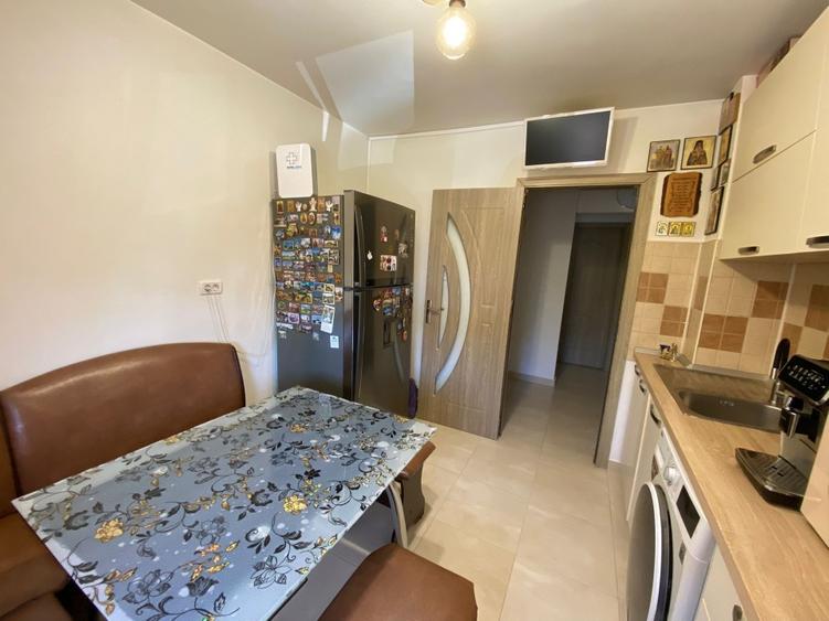 Proprietar,vând sau schimb apartament în Constanța, Faleză sud(Poarta6) cu  casă - 2