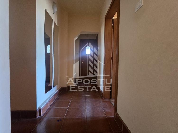 Apartament decomandat 3 camere, zona Miorita - 5