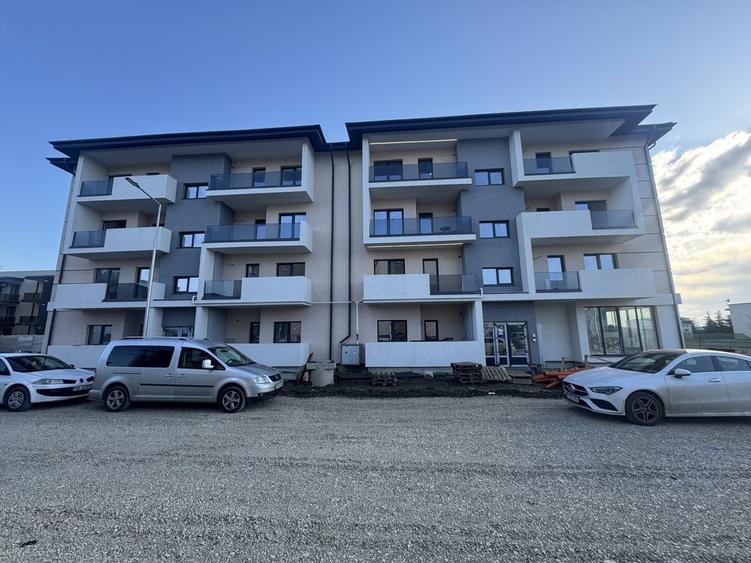 Garsoniera 40 mp zona Bragadiru - 1