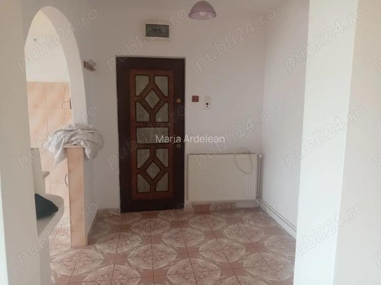 Apartament 3 camere de vanzare Apartament 3 camere de vanzare