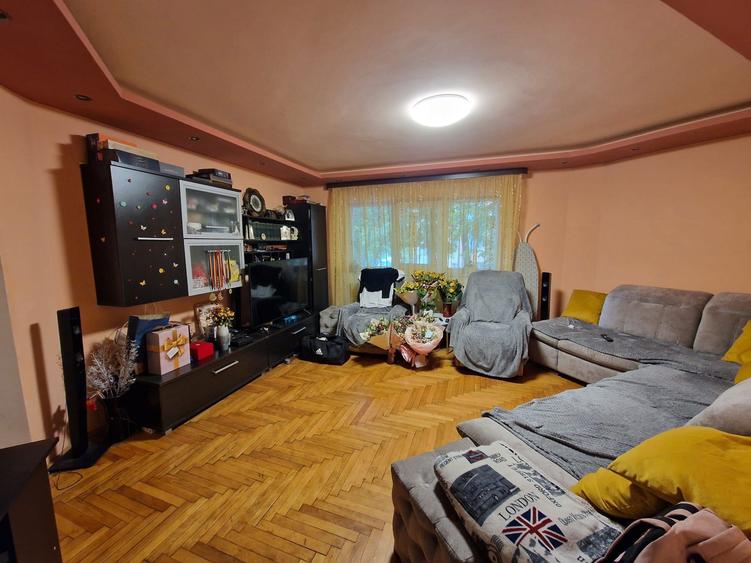 Proprietar vand apartament 3 camere zona Soarelui - 7