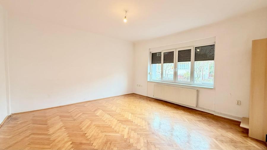 Apartament cu 2 camere, cartier Andrei Mureșanu, zona Piața Engels. - 1