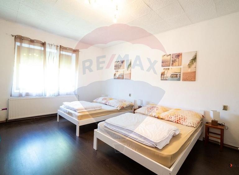 Casa cu 3 apartamente, piscina si 1000 mp teren, vanzare/schimb Turnu - 5