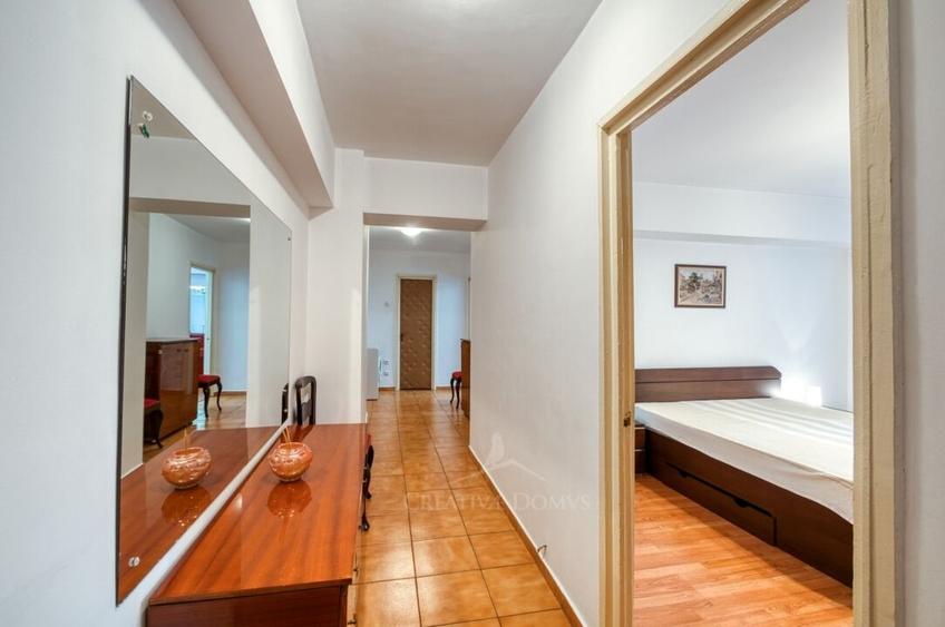 Victoriei / Apartament cu doua camere mari (transformate din 3) - 12