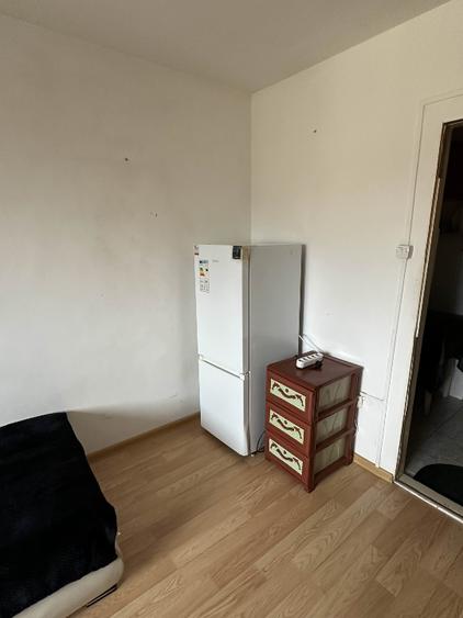 Ofer spre inchiriere camera 24mp cu centrala proprie si baie proprie - 3