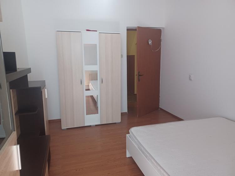 De vanzare apartament 3 camere in Centrul Vechi - 5