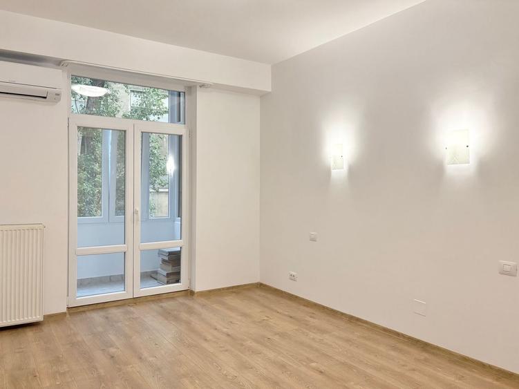 APARTAMENT CU 3 CAMERE DECOMANDAT AFLAT LANGA PIATA AMZEI - RETRAS DE LA STRADA - 13