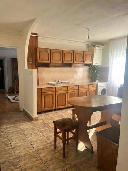 Inchiriez apartament cu trei camere - 2