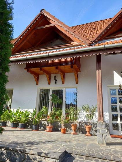 Vanzare casa + anexa + curte foarte spa?ioasa (2550 mp) - 8