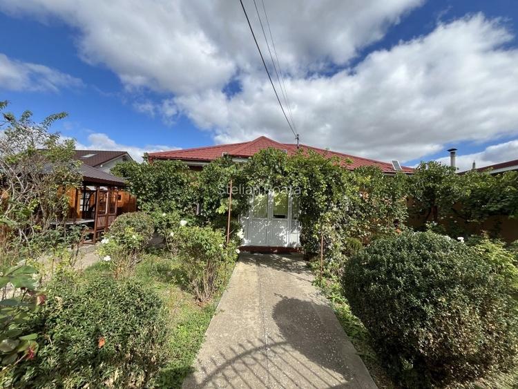 Exclusivitate! Casa la sol 3 camere, garaj, mobilata utilata lux Valu lui Traian