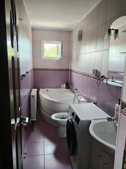 Garsoniera decomandat, zona Viziru 1. - 4