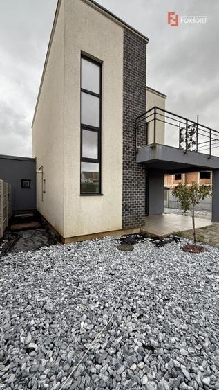 Duplex cu 3 camere si teren de 250 mp, zona Giarmata - 15