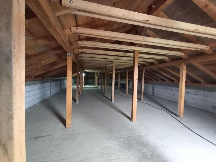 Casa Individuala Suprafete Generoase, Teren Mare, La Rosu - 16