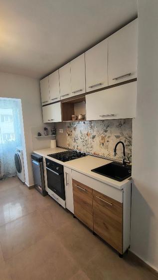 Apartament cu 2 camere renovat modern Central - 6