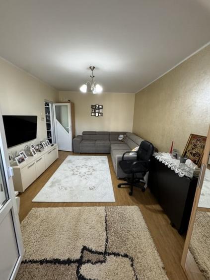 Apartament 4 cam, cf 1 dec, et 2/8, zona 9 Mai- Piata - 1