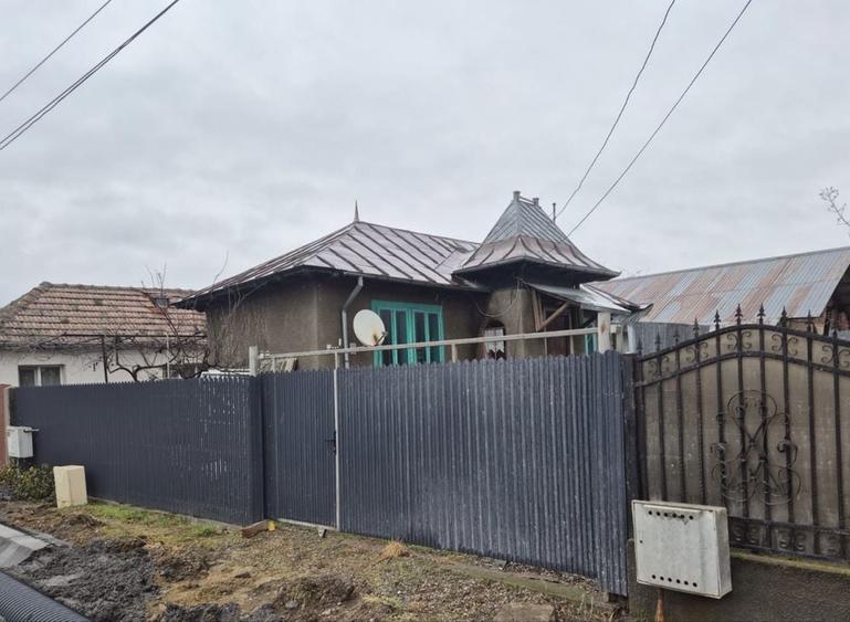 Casa de vanzare plus teren Vadu Parului - 4