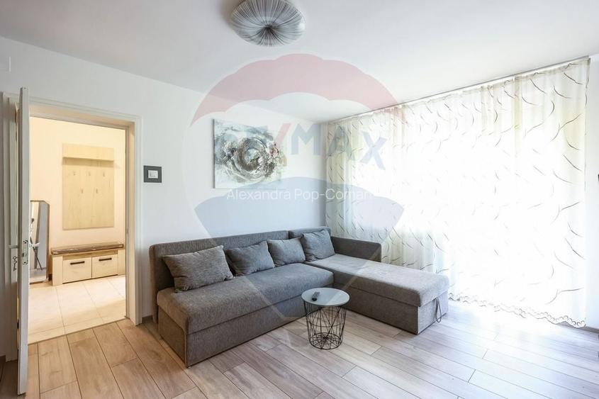 Apartament cu 2 camere semidecomandat, mobilat în Rogerius