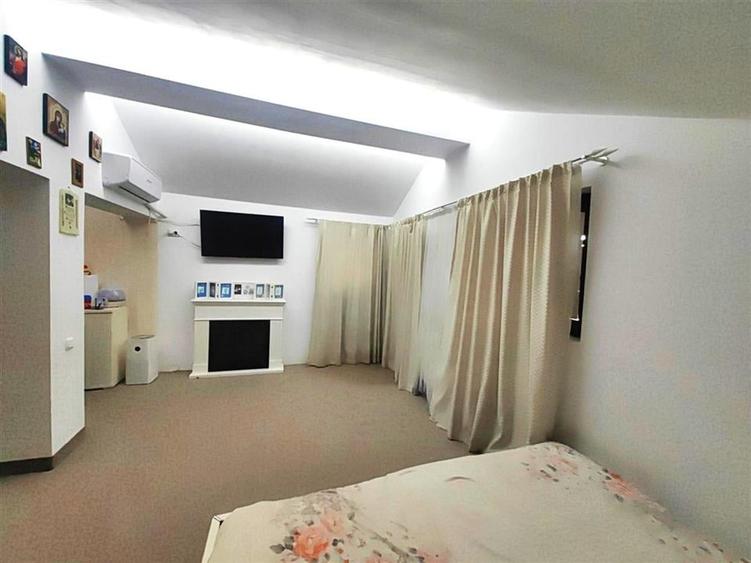 Vila  individuala 6 camere mobilata si utilata amplasare foarte buna - 12