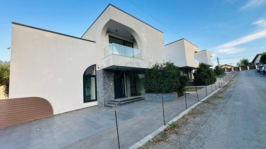 REV2005132 Vila cu vedere la lac in Corbeanca I teren 750 mp - 2