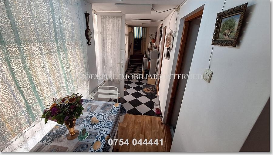 Apartament 4 camere de vanzare in Centrul Constantei - 8