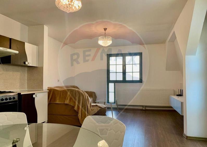 Apartament in zona Centrala, et.1, curte privata. - 10