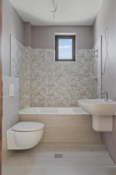 Casă individuală cu 15 camere cu Canalizare în Dămăroaia