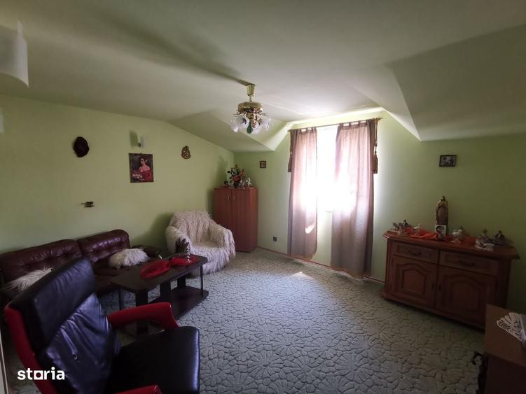 Casă cu 4 camere în Valea Călugărească