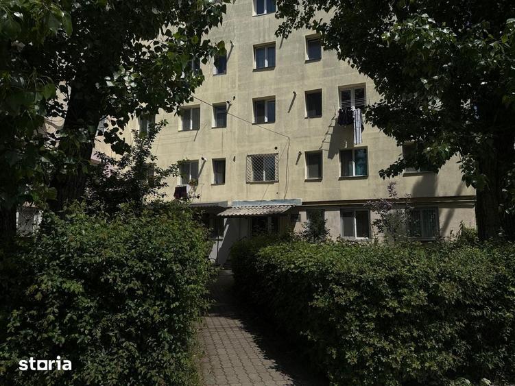 Vanzare apartament 4 camere, modificat, Targoviste, micro 9, et.1 - 4