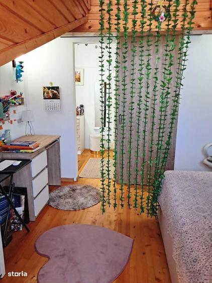 Apartament cu 3 camere în Cristian
