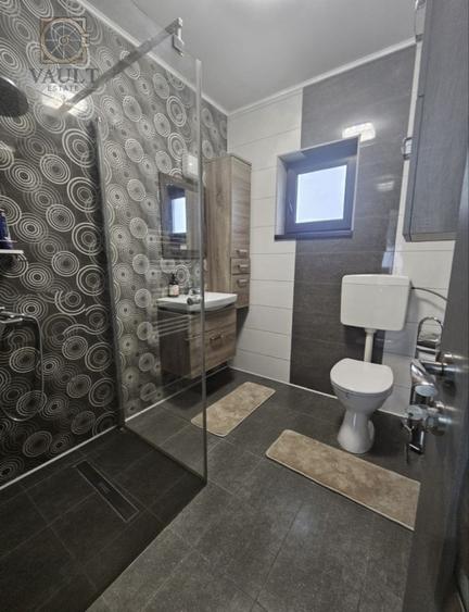 Casă individuală cu 5 camere cu Canalizare în Afumați