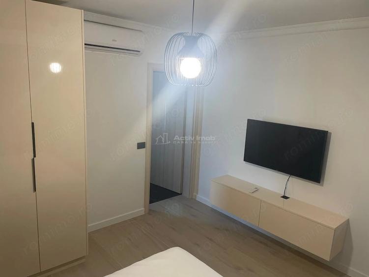 Casă cu 4 camere cu Teren 614 Mp în Vladimirescu