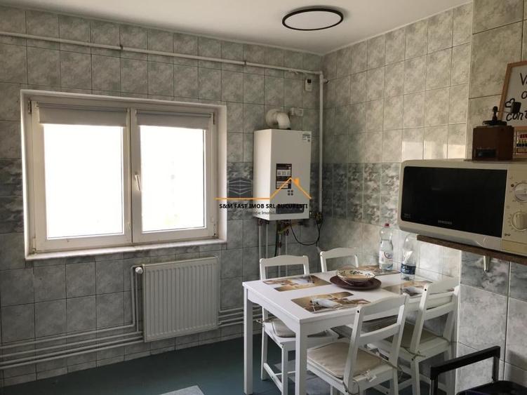 Apartament cu 3 camere în 13 Septembrie