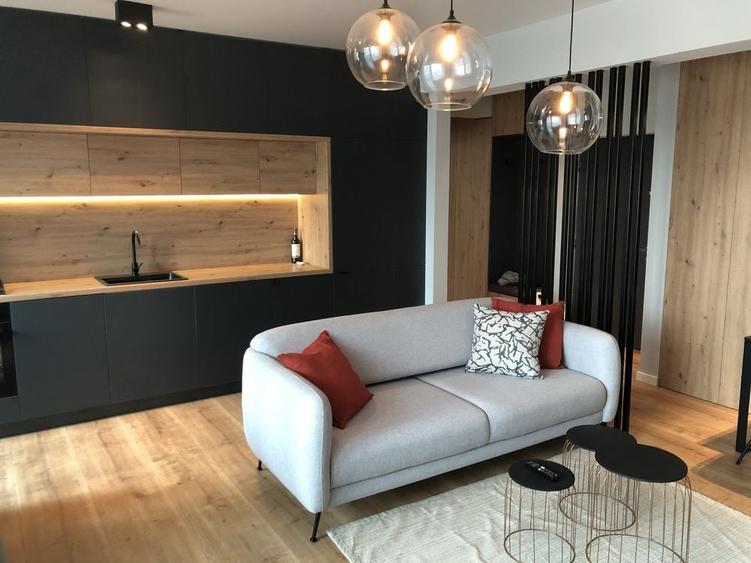 Apartament cu 2 camere decomandat în Mihai Bravu