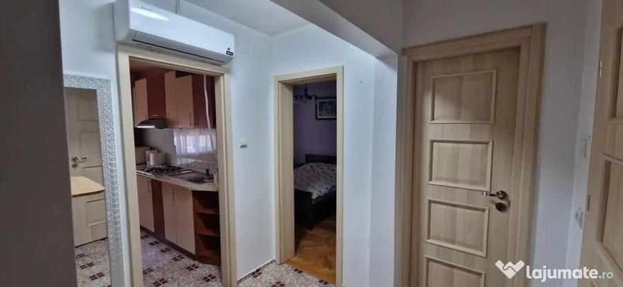 Apartament cu 2 camere decomandat în Ștrand