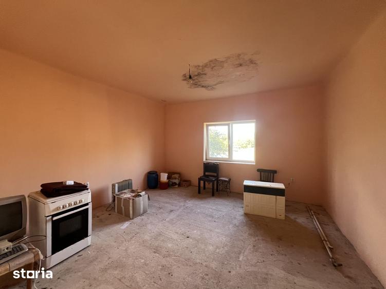 Casă cu 3 camere cu Teren 2557 Mp în Viile Satu Mare