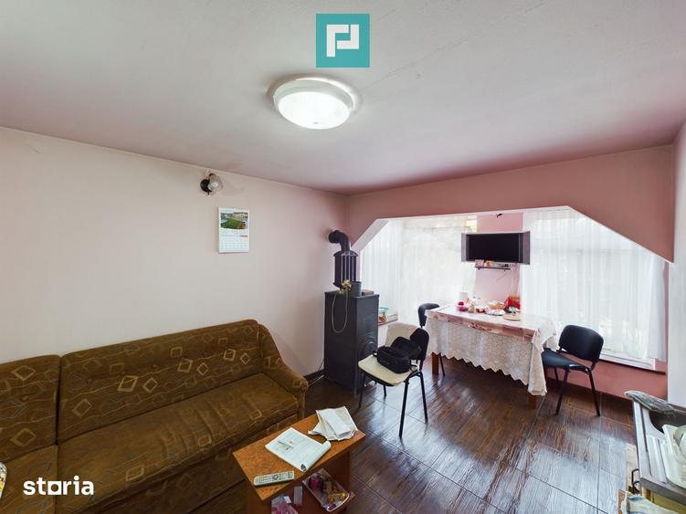 Casă cu 2 camere cu Teren 456 Mp în Ghioroc