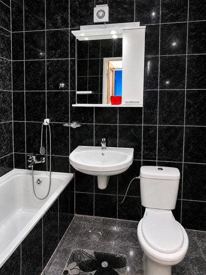 Apartament cu 3 camere decomandat, mobilat în Alexandriei