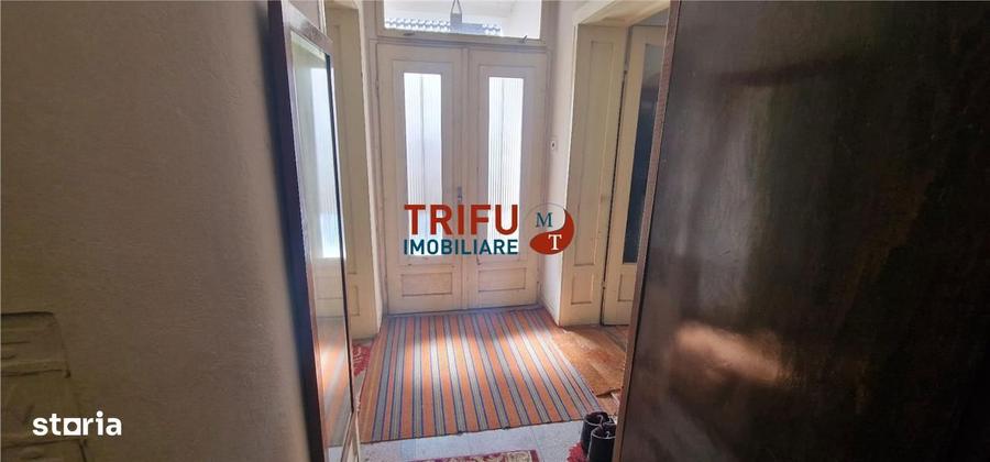 Casă cu 3 camere cu Teren 755 Mp în Central